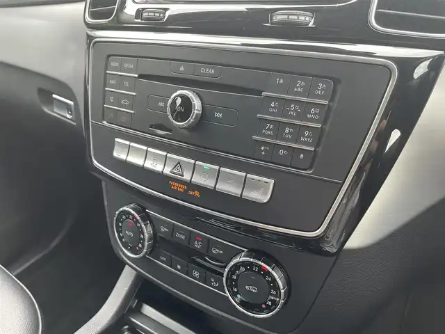 メルセデス・ベンツ ＧＬＥ３５０ｄ 4MATIC 東京都 2016(平28)年 5.7万km オブシディアンブラック ワンオーナー/純正ナビ/・Bluetoothオーディオ/USBオーディオ/・フルセグTV/DVD/Apple CarPlay/360°カメラシステム/シートヒーター/パワーシート（前席）/レーダーセーフティパッケージ/・アダプティブクルーズコントロール/・ブラインドスポットアシスト/・レーンキーピングアシスト/アダプティブハイビームアシスト/LEDインテリジェントライトシステム/純正ETC/取扱説明書/保証書/スペアキー1本