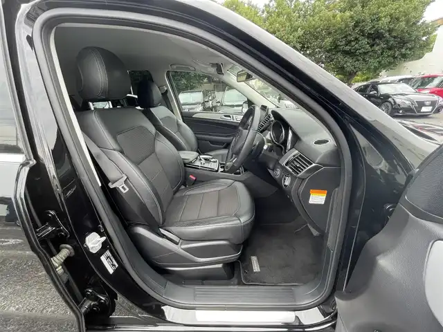 メルセデス・ベンツ ＧＬＥ３５０ｄ 4MATIC 東京都 2016(平28)年 5.7万km オブシディアンブラック ワンオーナー/純正ナビ/・Bluetoothオーディオ/USBオーディオ/・フルセグTV/DVD/Apple CarPlay/360°カメラシステム/シートヒーター/パワーシート（前席）/レーダーセーフティパッケージ/・アダプティブクルーズコントロール/・ブラインドスポットアシスト/・レーンキーピングアシスト/アダプティブハイビームアシスト/LEDインテリジェントライトシステム/純正ETC/取扱説明書/保証書/スペアキー1本