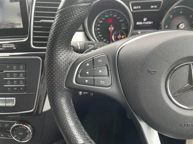 メルセデス・ベンツ ＧＬＥ３５０ｄ 4MATIC 東京都 2016(平28)年 5.7万km オブシディアンブラック ワンオーナー/純正ナビ/・Bluetoothオーディオ/USBオーディオ/・フルセグTV/DVD/Apple CarPlay/360°カメラシステム/シートヒーター/パワーシート（前席）/レーダーセーフティパッケージ/・アダプティブクルーズコントロール/・ブラインドスポットアシスト/・レーンキーピングアシスト/アダプティブハイビームアシスト/LEDインテリジェントライトシステム/純正ETC/取扱説明書/保証書/スペアキー1本