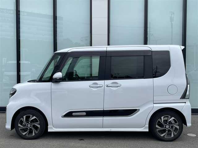 ダイハツ タント カスタム X スタイルセレクション 大阪府 2021(令3)年 1.5万km シャイニングホワイトパール 純正ナビ/   フルセグTV/CD/DVD/Bluetooth/USB/バックモニター/衝突軽減ブレーキ/コーナーセンサー/横滑り防止装置/両側パワースライドドア/アイドリングストップ/ステアリングスイッチ/ドライブレコーダー/純正14インチアルミホイール/ハーフレザーシート/プッシュスタート/スマートキー/ＬＥＤライト/禁煙車