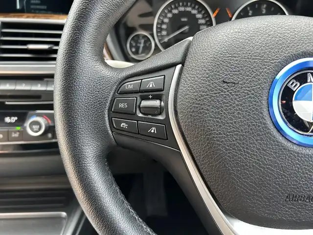 ＢＭＷ ３２０ｄ ラグジュアリー 茨城県 2017(平29)年 4.5万km アルピンホワイトⅢ 後期型　/インテリジェントＳＦＴ　/ＡＣＣ　/ＬＤＷ　/ＬＣＷ　/Ｂカメラ　/ＰＤＣ　/黒革　/シートヒーター　/Ｍ付ＰＷシート　/ナビ　/ＢＴ　/ＤＶＤ　/ＵＳＢ　/ＬＥＤヘッドライト　/オートライト　/ＥＴＣ２．０　　/前後ドラレコ/禁煙車