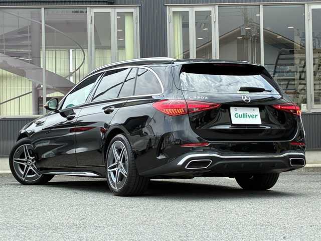 メルセデス・ベンツ Ｍ・ベンツ Ｃ２２０ｄ ステーションワゴン アバンギャルドAMGライン 京都府 2022(令4)年 1.2万km 黒Ｍ 登録時走行距離11683Km/パノラミックスライディングルーフ/レーダーセーフティパッケージ/・アクティブディスタンスA/・アクティブブレーキA/・プレセーフインパルスサイド/・アクティブブラインドスポットA/・アクティブレーンキープA/・アクティブステアリングA/・アクティブレーンチェンジA/・アクティブエマージェンシー ストップA/ユーザーエクスペリエンス/・11.9インチディスプレイ/・HDDナビ/・フルセグTV/・AppleCarPlay/AndroidAuto/・ETC2.0/360°カメラシステム/純正前後ドラレコ/アクティブパーキングA/レーザー×スエードコンビシート/・前席メモリー付パワーシート/・前席シートヒーター/レザーステアリング/・パドルシフト/キーレスゴー/・スマートキー×2個/アンビエントライト/LEDデジタルライト/純正スポーツサスペンション/純正18インチアルミホイール/車両取説/ユーザーエクスペリエンスクイックガイド
