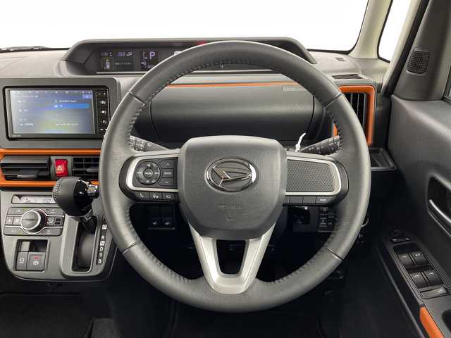 ダイハツ タント ファンクロスターボ 新潟県 2023(令5)年 1.2万km フォレストカーキメタリック ４WD/ワンオーナー/禁煙車/スマートアシスト/純正メモリナビ/　　CD/DVD/AM/FM/フルセグ/BT/SD/アラウンドビューモニター/両側パワースライドドア/ウェルカムパワースライドドア/HIDオートライト/前席シートヒーター/純正15インチアルミホイール付/アイドリングストップ/ナビ一体型ドライブレコーダー/電動パーキングブレーキ/オートブレーキホールド/リアサンシェード/リアパーソナルデーブル/スマートキー/ETC