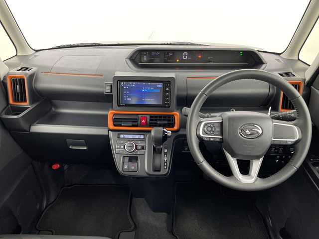 ダイハツ タント ファンクロスターボ 新潟県 2023(令5)年 1.2万km フォレストカーキメタリック ４WD/ワンオーナー/禁煙車/スマートアシスト/純正メモリナビ/　　CD/DVD/AM/FM/フルセグ/BT/SD/アラウンドビューモニター/両側パワースライドドア/ウェルカムパワースライドドア/HIDオートライト/前席シートヒーター/純正15インチアルミホイール付/アイドリングストップ/ナビ一体型ドライブレコーダー/電動パーキングブレーキ/オートブレーキホールド/リアサンシェード/リアパーソナルデーブル/スマートキー/ETC