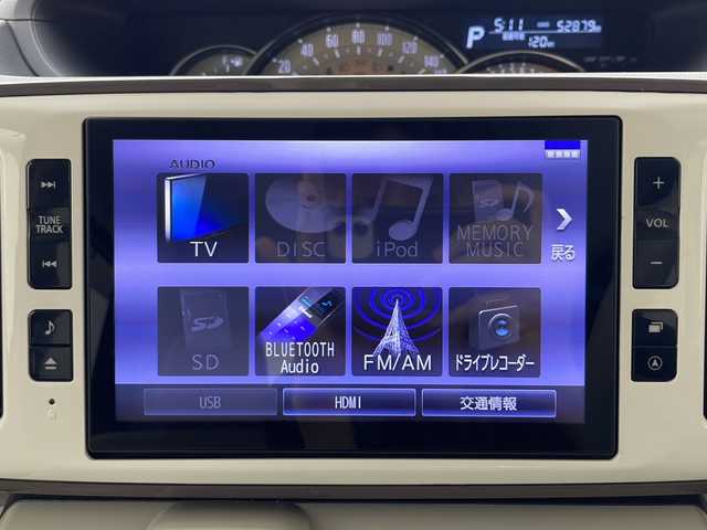 ダイハツ ムーヴ キャンバス G メイクアップ VS SAⅢ 秋田県 2022(令4)年 5.3万km パールホワイトⅢ/ナチュラルベージュマイカメタリック 2トーン 4WD/ディーラーオプションナビ　/フルセグTV/BT/CD/DVD/HDMI/両側パワースライドドア　/全方位カメラ　/衝突被害軽減ブレーキ　/レーンキープアシスト　/横滑り防止装置　/ステアリング連動ヘッドライト/後方コーナーセンサー/寒冷地仕様/ワイパーデアイサー/運転席シートヒーター/ＥＴＣ　/純正前後ドライブレコーダー/純正エンジンスターター　/ＬＥＤヘッドライト/フォグランプ/アイドリングストップ/純正フロアマット/純正ドアバイザー