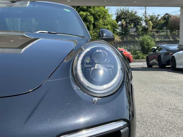 ポルシェ ９１１ カレラ 埼玉県 2018(平30)年 4万km 黒 外部検査済み/スポーツクロノパッケージ/ツインターボモデル/PASM/PDK/パドルシフト/純正20インチクラシックホイール/タイヤ：PIRELLI/P-ZERO/（前後2023年製）/純正バイキセノンライト/黒レザーシート/シートヒーター/BOSEサウンドシステム/純正ナビ／Bluetooth/バックカメラ/ビルトインETC/フロントドライブレコーダー/新車保証書/取扱説明書