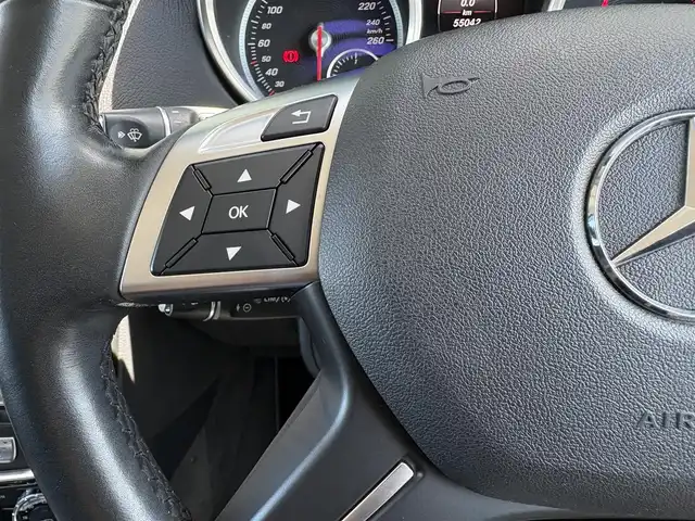 メルセデス・ベンツ ゲレンデヴァーゲン Ｇ３５０ｄ 石川県 2017(平29)年 5.5万km 黒 ラグジュアリーＰＫＧ/サンルーフ/黒革シート/シートヒーター/Ｈａｒｍａｎ／Ｋａｒｄｏｎ/衝突軽減ブレーキ/アダプティブクルーズコントロール/ブラインドスポットモニター/純正ナビ/フルセグTV/バックカメラ