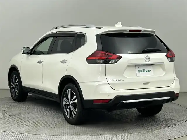 日産 エクストレイル 20Xi 道央・札幌 2018(平30)年 2.1万km ブリリアントホワイトパール ・４WD/・純正SDナビ/・CD／DVD／フルセグ／Bluetooth/・アラウンドビューモニター/・ビルトインETC/・純正ドライブレコーダー（DJ-4D）/・インテリジェントルームミラー/・プロパイロット/・エマージェンシーブレーキ/・ブラインドスポットモニター/・横滑り防止装置/・盗難防止装置/・レーンキープアシスト/・オートブレーキホールド/・カプロンシート/・前席シートヒーター/・ドアミラーウィンカー/・ステアリングスイッチ/・LEDヘッドライト/・LEDフロントフォグ/・純正AW18インチ/・純正フロアマット/・スマートキー/・プッシュスタート