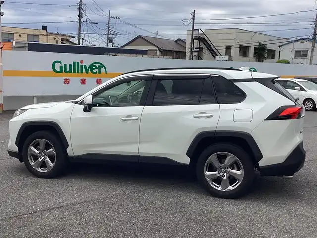 トヨタ ＲＡＶ４ ハイブリットG 千葉県 2021(令3)年 2.4万km ホワイトパールクリスタルシャイン 純正ナビゲーション/Bluetooth/TV/CD /バックカメラ/ステアリングヒーター/AUTOミラー/ブラインドスポットモニター/純正18インチアルミホイール/サンルーフ/パワーバックドア/スマートキー×2
