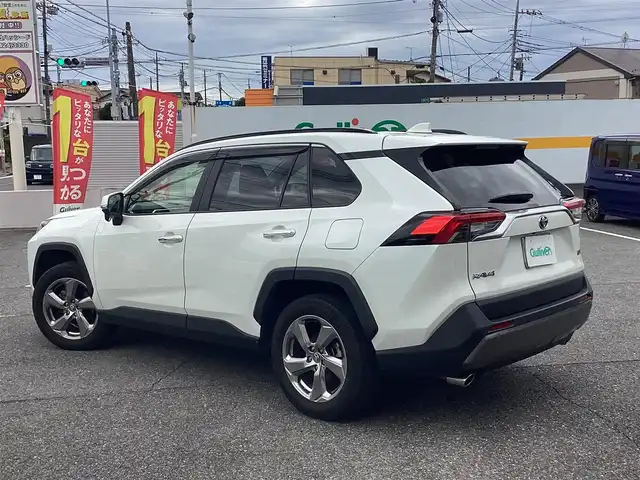 トヨタ ＲＡＶ４ ハイブリットG 千葉県 2021(令3)年 2.4万km ホワイトパールクリスタルシャイン 純正ナビゲーション/Bluetooth/TV/CD /バックカメラ/ステアリングヒーター/AUTOミラー/ブラインドスポットモニター/純正18インチアルミホイール/サンルーフ/パワーバックドア/スマートキー×2