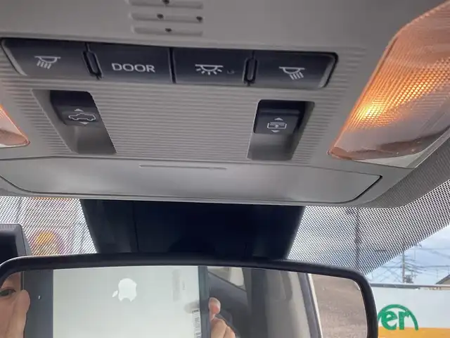 トヨタ ＲＡＶ４ ハイブリットG 千葉県 2021(令3)年 2.4万km ホワイトパールクリスタルシャイン 純正ナビゲーション/Bluetooth/TV/CD /バックカメラ/ステアリングヒーター/AUTOミラー/ブラインドスポットモニター/純正18インチアルミホイール/サンルーフ/パワーバックドア/スマートキー×2