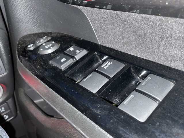 ホンダ Ｎ ＢＯＸ カスタム G L ホンダセンシング 道東・釧路十勝 2020(令2)年 0.6万km シャイニンググレーM 4WD/純正オーディ（CX-174C）/・CD/AUX/ラジオ/ホンダセンシング/・衝突軽減ブレーキ/・誤発進抑制機能（前後）/・アダプティブクルーズコントロール/・路外逸脱抑制機能/・先行車発進お知らせ機能/・標識認識機能/片側パワースライドドア/フロントシートヒーター/ミラーヒーター/プッシュスタート/スマートキー/ETC/USBソケット（2口）/純正アルミホイール付サマータイヤ積込/純正フロアマット/ドアバイザー