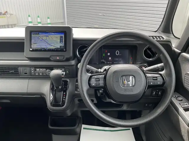 ホンダ Ｎ ＢＯＸ カスタム 石川県 2025(令7)年 0.8万km 黒 ワンオーナー/社外メモリーナビ/フルセグTV/バックカメラ/LEDヘッドライト/ETC/両側パワースライドドア/ドライブレコーダー/ホンダセンシング/レーダークルーズ/純正アルミホイール/スマートキー/プッシュスタート/レーンキープアシスト/保証書