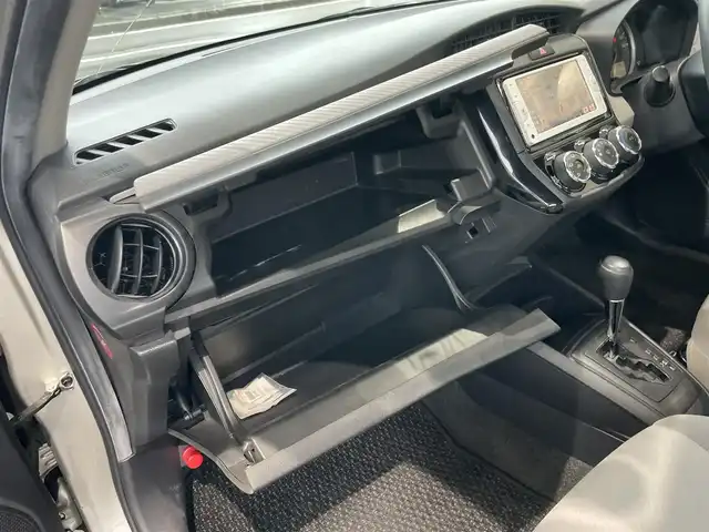 トヨタ カローラ アクシオ 1．5X 新潟県 2013(平25)年 10.4万km メローシルバーメタリック メモリナビ/ワンセグテレビ/ウィンカーミラー/ドアバイザー/純正フロアマット/ETC/電動格納ドアミラー/レベライザー/スペアキー1個