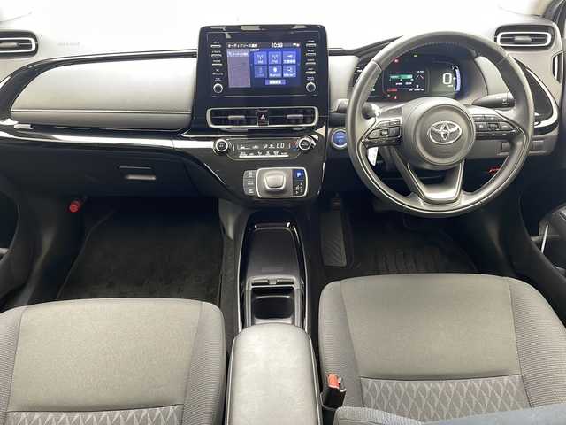 トヨタ アクア G 沖縄県 2021(令3)年 6.9万km プラチナホワイトパールマイカ 純正ディスプレイオーディオ　/(Ｂｌｕｅｔｏｏｔｈ　ＡＭ　ＦＭ)/バックカメラ　/ＵＳＢ入力端子/ビルドインＥＴＣ　/トヨタセーフティセンス/・衝突被害軽減ブレーキ (プリクラッシュセーフティ)																									/・ハンドル操作サポート (レーントレーシングアシスト)																									/・追従ドライブ支援機能 (レーダークルーズコントロール)																									/・車線はみ出しアラート (レーンディパーチャーアラート)																									/・自動ハイビーム (オートマチックハイビーム)																									/スマートキー　/オートライト　/ステアリングスイッチ　/ＬＥＤヘッドライト　/電動格納ミラー/ＳＯＳボタン/保証書/取扱説明書