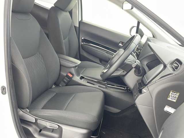 トヨタ アクア G 沖縄県 2021(令3)年 6.9万km プラチナホワイトパールマイカ 純正ディスプレイオーディオ　/(Ｂｌｕｅｔｏｏｔｈ　ＡＭ　ＦＭ)/バックカメラ　/ＵＳＢ入力端子/ビルドインＥＴＣ　/トヨタセーフティセンス/・衝突被害軽減ブレーキ (プリクラッシュセーフティ)																									/・ハンドル操作サポート (レーントレーシングアシスト)																									/・追従ドライブ支援機能 (レーダークルーズコントロール)																									/・車線はみ出しアラート (レーンディパーチャーアラート)																									/・自動ハイビーム (オートマチックハイビーム)																									/スマートキー　/オートライト　/ステアリングスイッチ　/ＬＥＤヘッドライト　/電動格納ミラー/ＳＯＳボタン/保証書/取扱説明書