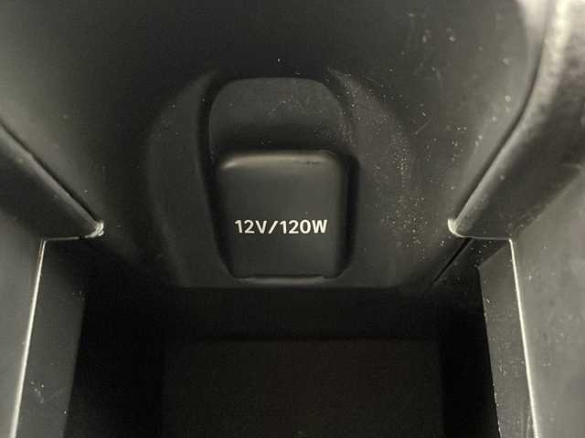 トヨタ アクア G 沖縄県 2021(令3)年 6.9万km プラチナホワイトパールマイカ 純正ディスプレイオーディオ　/(Ｂｌｕｅｔｏｏｔｈ　ＡＭ　ＦＭ)/バックカメラ　/ＵＳＢ入力端子/ビルドインＥＴＣ　/トヨタセーフティセンス/・衝突被害軽減ブレーキ (プリクラッシュセーフティ)																									/・ハンドル操作サポート (レーントレーシングアシスト)																									/・追従ドライブ支援機能 (レーダークルーズコントロール)																									/・車線はみ出しアラート (レーンディパーチャーアラート)																									/・自動ハイビーム (オートマチックハイビーム)																									/スマートキー　/オートライト　/ステアリングスイッチ　/ＬＥＤヘッドライト　/電動格納ミラー/ＳＯＳボタン/保証書/取扱説明書