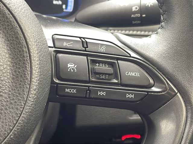 トヨタ アクア G 沖縄県 2021(令3)年 6.9万km プラチナホワイトパールマイカ 純正ディスプレイオーディオ　/(Ｂｌｕｅｔｏｏｔｈ　ＡＭ　ＦＭ)/バックカメラ　/ＵＳＢ入力端子/ビルドインＥＴＣ　/トヨタセーフティセンス/・衝突被害軽減ブレーキ (プリクラッシュセーフティ)																									/・ハンドル操作サポート (レーントレーシングアシスト)																									/・追従ドライブ支援機能 (レーダークルーズコントロール)																									/・車線はみ出しアラート (レーンディパーチャーアラート)																									/・自動ハイビーム (オートマチックハイビーム)																									/スマートキー　/オートライト　/ステアリングスイッチ　/ＬＥＤヘッドライト　/電動格納ミラー/ＳＯＳボタン/保証書/取扱説明書