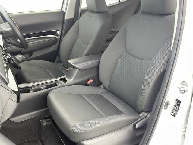 トヨタ アクア G 沖縄県 2021(令3)年 6.9万km プラチナホワイトパールマイカ 純正ディスプレイオーディオ　/(Ｂｌｕｅｔｏｏｔｈ　ＡＭ　ＦＭ)/バックカメラ　/ＵＳＢ入力端子/ビルドインＥＴＣ　/トヨタセーフティセンス/・衝突被害軽減ブレーキ (プリクラッシュセーフティ)																									/・ハンドル操作サポート (レーントレーシングアシスト)																									/・追従ドライブ支援機能 (レーダークルーズコントロール)																									/・車線はみ出しアラート (レーンディパーチャーアラート)																									/・自動ハイビーム (オートマチックハイビーム)																									/スマートキー　/オートライト　/ステアリングスイッチ　/ＬＥＤヘッドライト　/電動格納ミラー/ＳＯＳボタン/保証書/取扱説明書