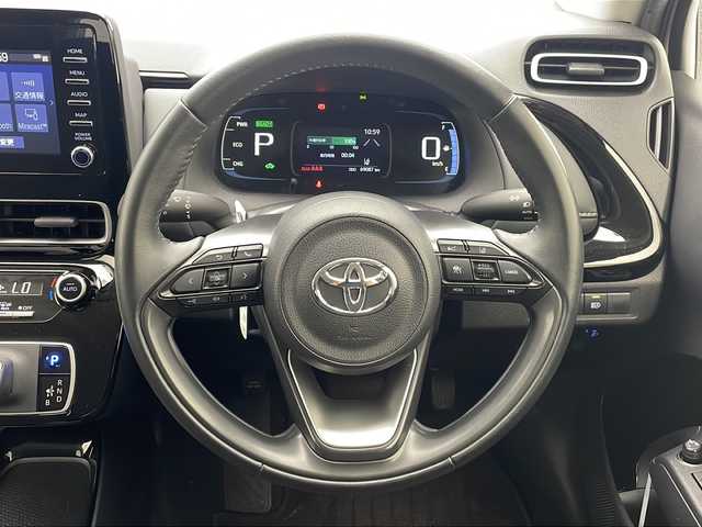 トヨタ アクア G 沖縄県 2021(令3)年 6.9万km プラチナホワイトパールマイカ 純正ディスプレイオーディオ　/(Ｂｌｕｅｔｏｏｔｈ　ＡＭ　ＦＭ)/バックカメラ　/ＵＳＢ入力端子/ビルドインＥＴＣ　/トヨタセーフティセンス/・衝突被害軽減ブレーキ (プリクラッシュセーフティ)																									/・ハンドル操作サポート (レーントレーシングアシスト)																									/・追従ドライブ支援機能 (レーダークルーズコントロール)																									/・車線はみ出しアラート (レーンディパーチャーアラート)																									/・自動ハイビーム (オートマチックハイビーム)																									/スマートキー　/オートライト　/ステアリングスイッチ　/ＬＥＤヘッドライト　/電動格納ミラー/ＳＯＳボタン/保証書/取扱説明書