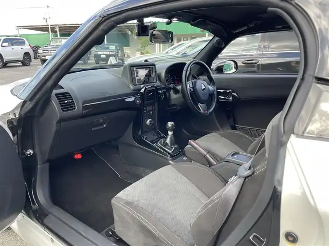 トヨタ コペン GRスポーツ 千葉県 2021(令3)年 3.6万km パールホワイトⅢ ５MT/フジツボ二本出しマフラー/Pivotパワードライブ/Pivotブースト計/HKSエアクリーナー/専用純正レカロシート/純正BBS16インチアルミホイール/純正momoステアリング/スマートキー/シートヒーター/純正LEDヘッドライト/フォグランプ/社外ドライブレコーダー【ZDR016】/ETC/社外シフトノブ