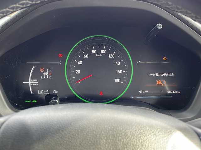 ホンダ ヴェゼル ハイブリッド RS ホンダセンシング 山口県 2016(平28)年 8.9万km プレミアムクリスタルレッドM 純正8インチナビ　【VXM-165VFEi】/・Bluetooth接続/・フルセグテレビ/・DVD再生機能有/バックカメラ/ビルトインETC/ドライブレコーダー/ホンダセンシング/・車線維持支援システム/・路外逸脱抑制機能/・歩行者事故低減ステアリング/・標識認識機能/・先行車発進お知らせ機能/・衝突軽減ブレーキ/・誤発進抑制機能/・アダプティブクルーズコントロール/パドルシフト/D/N席シートヒーター/電子パーキング/USB入力端子/ハーフレザーシート/純正フロアマット/スマートキー/プッシュスタート/スペアキー1本/ドアバイザー/ウィンカーミラー/純正18インチAW