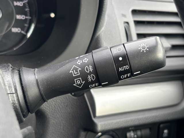 スバル フォレスター 2．0XT アイサイト 宮城県 2013(平25)年 14万km サテンホワイトパール 登録時走行距離 139331km/SDナビ/ワンセグ/Bluetooth/CD/DVD/オートライト/追従クルーズコントロール/ドライブレコーダー/バックカメラ/パワーシート/シートヒーター/プッシュスタート/スマートキー/電動格納ミラー/ETC/純正アルミホイール/HIDヘッドライト