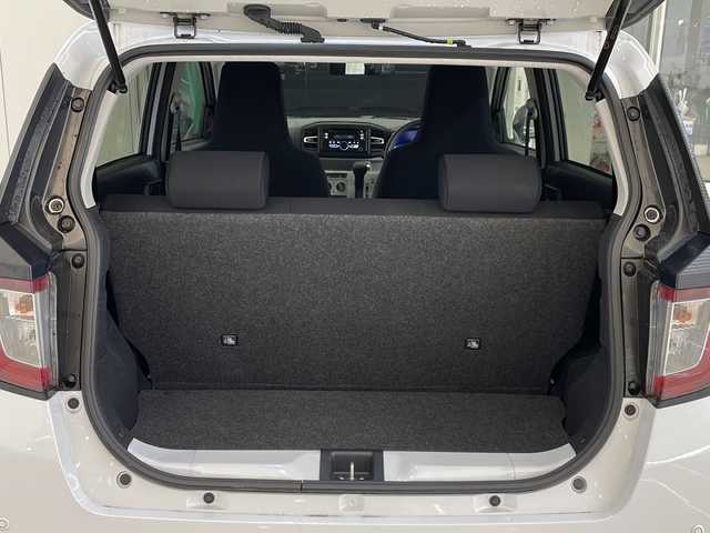 ダイハツ ミラ イース X リミテッド SAⅢ 新潟県 2023(令5)年 0.6万km シャイニングホワイトパール 4WD/CD/AUX/衝突被害軽減ブレーキ/レーンキープアシスト/コーナーセンサー/リモコンキー /LEDヘッドライト/オートライト/オートハイビーム