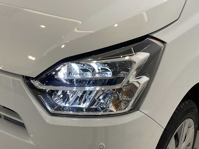 ダイハツ ミラ イース X リミテッド SAⅢ 新潟県 2023(令5)年 0.6万km シャイニングホワイトパール 4WD/CD/AUX/衝突被害軽減ブレーキ/レーンキープアシスト/コーナーセンサー/リモコンキー /LEDヘッドライト/オートライト/オートハイビーム