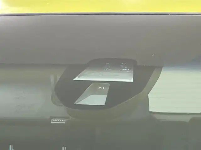 ホンダ フィット ハイブリット Lパッケージ 愛知県 2014(平26)年 8.2万km アトラクトイエローパール 純正ナビ/・AM/FM/CD/DVD/Bluetooth/・フルセグテレビ/衝突軽減ブレーキ/クルーズコントロール/バックカメラ/ETC/純正15インチアルミホイル/LEDヘッドライト/スマートキー/スペアキー/プッシュスタートボタン/オートライト/オートエアコン/電格ミラー/ドアバイザー/純正フロアマット/保証書/取扱説明書