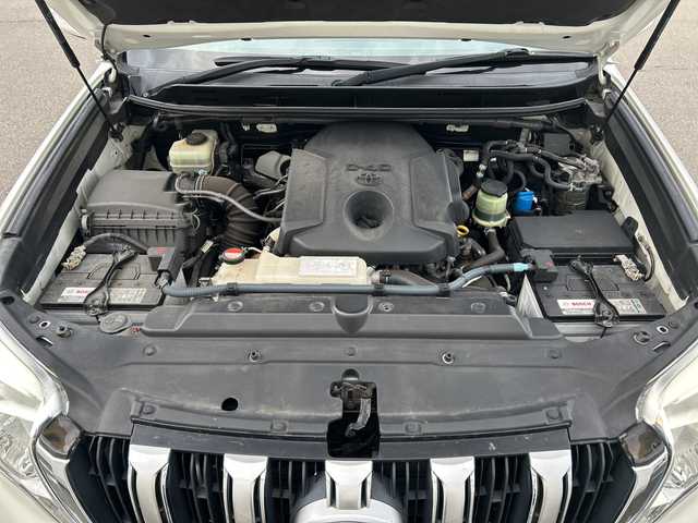 トヨタ ランドクルーザー プラド TX 秋田県 2015(平27)年 12.3万km ホワイトパールクリスタルシャイン ・純正ナビ /・Bluetooth /・ETC /・バックカメラ /・ABS /・横滑り防止 /・ダウンヒルアシストコントロール /・センターデフロック /・オートライト /・WAC /・ドラレコ /・純正フロアマット /・スマートキー /・冬タイヤ積み込み/・パワーステアリング/・パワーウィンドウ/・4WD