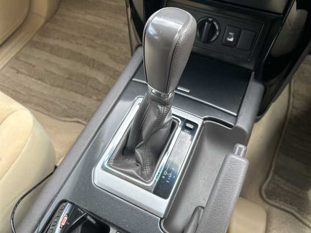 トヨタ ランドクルーザー プラド TX 秋田県 2015(平27)年 12.3万km ホワイトパールクリスタルシャイン ・純正ナビ /・Bluetooth /・ETC /・バックカメラ /・ABS /・横滑り防止 /・ダウンヒルアシストコントロール /・センターデフロック /・オートライト /・WAC /・ドラレコ /・純正フロアマット /・スマートキー /・冬タイヤ積み込み/・パワーステアリング/・パワーウィンドウ/・4WD