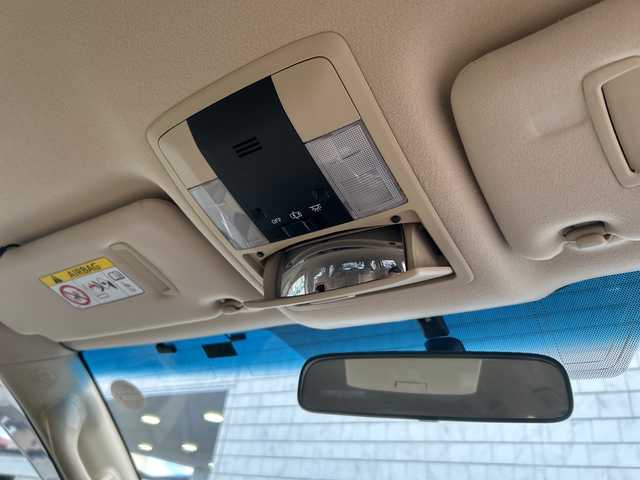 トヨタ ランドクルーザー プラド TX 秋田県 2015(平27)年 12.3万km ホワイトパールクリスタルシャイン ・純正ナビ /・Bluetooth /・ETC /・バックカメラ /・ABS /・横滑り防止 /・ダウンヒルアシストコントロール /・センターデフロック /・オートライト /・WAC /・ドラレコ /・純正フロアマット /・スマートキー /・冬タイヤ積み込み/・パワーステアリング/・パワーウィンドウ/・4WD