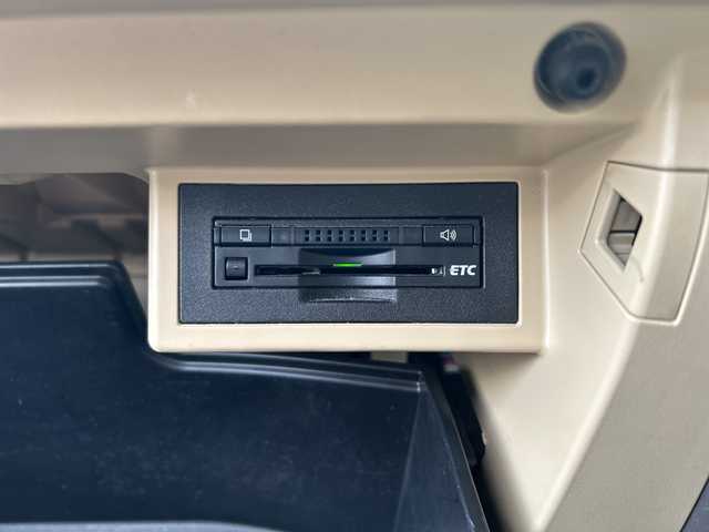 トヨタ ランドクルーザー プラド TX 秋田県 2015(平27)年 12.3万km ホワイトパールクリスタルシャイン ・純正ナビ /・Bluetooth /・ETC /・バックカメラ /・ABS /・横滑り防止 /・ダウンヒルアシストコントロール /・センターデフロック /・オートライト /・WAC /・ドラレコ /・純正フロアマット /・スマートキー /・冬タイヤ積み込み/・パワーステアリング/・パワーウィンドウ/・4WD