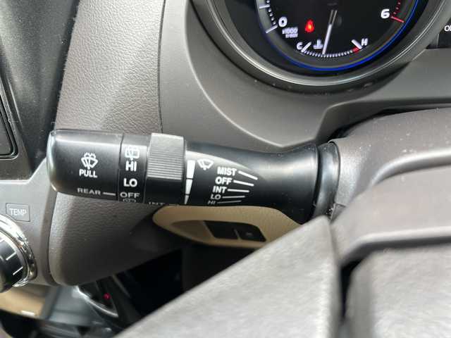 トヨタ ランドクルーザー プラド TX 秋田県 2015(平27)年 12.3万km ホワイトパールクリスタルシャイン ・純正ナビ /・Bluetooth /・ETC /・バックカメラ /・ABS /・横滑り防止 /・ダウンヒルアシストコントロール /・センターデフロック /・オートライト /・WAC /・ドラレコ /・純正フロアマット /・スマートキー /・冬タイヤ積み込み/・パワーステアリング/・パワーウィンドウ/・4WD