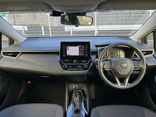 トヨタ カローラツーリング S 埼玉県 2021(令3)年 3.8万km ホワイトパールクリスタルシャイン Toyota Safety Sense/　・LDA（レーンディパーチャーアラート）/　・PCS（プリクラッシュセーフティ）/　・オートマチックハイビーム/　・レーダークルーズコントロール/純正T-Connectナビ/　BT/USB/Miracast/AppleCarPlay/AndroidAuto/バックカメラ/スポーツモード/電動パーキングブレーキ/ブレーキホールド機能/TRC（トラクションコントロール）/ビルトインETC/前後ドライブレコーダー/プッシュスタートボタン/スマートキー/純正アルミホイール/純正フロアマット