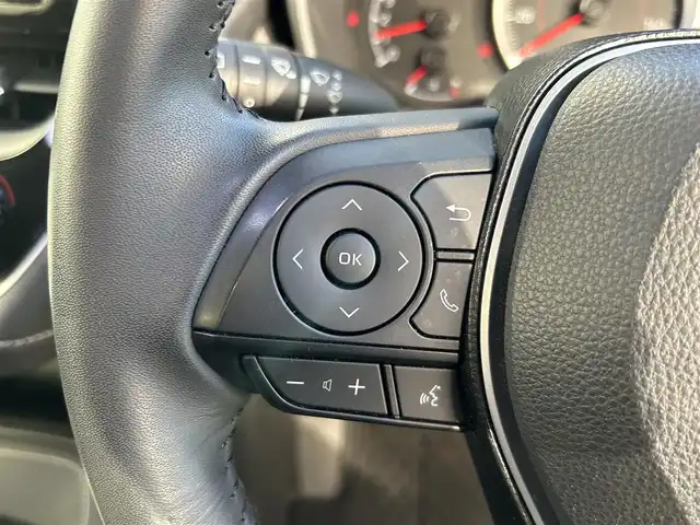 トヨタ カローラツーリング S 埼玉県 2021(令3)年 3.8万km ホワイトパールクリスタルシャイン Toyota Safety Sense/　・LDA（レーンディパーチャーアラート）/　・PCS（プリクラッシュセーフティ）/　・オートマチックハイビーム/　・レーダークルーズコントロール/純正T-Connectナビ/　BT/USB/Miracast/AppleCarPlay/AndroidAuto/バックカメラ/スポーツモード/電動パーキングブレーキ/ブレーキホールド機能/TRC（トラクションコントロール）/ビルトインETC/前後ドライブレコーダー/プッシュスタートボタン/スマートキー/純正アルミホイール/純正フロアマット