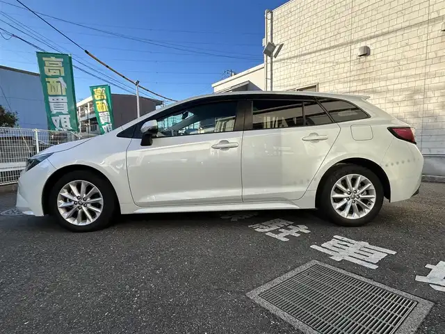トヨタ カローラツーリング S 埼玉県 2021(令3)年 3.8万km ホワイトパールクリスタルシャイン Toyota Safety Sense/　・LDA（レーンディパーチャーアラート）/　・PCS（プリクラッシュセーフティ）/　・オートマチックハイビーム/　・レーダークルーズコントロール/純正T-Connectナビ/　BT/USB/Miracast/AppleCarPlay/AndroidAuto/バックカメラ/スポーツモード/電動パーキングブレーキ/ブレーキホールド機能/TRC（トラクションコントロール）/ビルトインETC/前後ドライブレコーダー/プッシュスタートボタン/スマートキー/純正アルミホイール/純正フロアマット