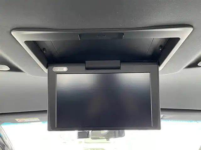 トヨタ アルファード S タイプゴールド 道央・札幌 2020(令2)年 7.8万km ホワイトパールクリスタルシャイン ・4WD/・寒冷地仕様/・トヨタ純正ディスプレイオーディオ/（CD/DVD/BＴ/TV/AM/FM/ナビ）/・バックカメラ/・純正フリップダウンモニター/・トヨタセーフティセンス/・プリクラッシュセーフティ/・レーントレーシングアシスト/・レーンディパーチャーアラート/・ロードサインアシスト/・レーダークルーズコントロール/・オートマチックハイビーム/・先行車発進アラーム/・コーナーセンサー/・SOSコール/・ビルトインETC/・社外前後ドライブレコーダー/・両側パワースライドドア/・ハーフレザーシート/・電動リアゲート/・純正18インチAW/・純正フロアマット/・プラスチックバイザー/・LEDヘッドライト/・フォグランプ/・リアフォグランプ/・プッシュスタート/・スマートキー/・電動パーキングブレーキ/・オートホールド