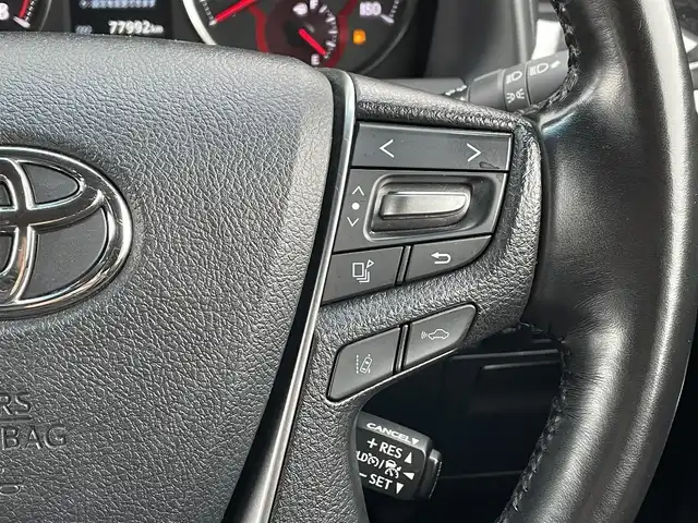 トヨタ アルファード S タイプゴールド 道央・札幌 2020(令2)年 7.8万km ホワイトパールクリスタルシャイン ・4WD/・寒冷地仕様/・トヨタ純正ディスプレイオーディオ/（CD/DVD/BＴ/TV/AM/FM/ナビ）/・バックカメラ/・純正フリップダウンモニター/・トヨタセーフティセンス/・プリクラッシュセーフティ/・レーントレーシングアシスト/・レーンディパーチャーアラート/・ロードサインアシスト/・レーダークルーズコントロール/・オートマチックハイビーム/・先行車発進アラーム/・コーナーセンサー/・SOSコール/・ビルトインETC/・社外前後ドライブレコーダー/・両側パワースライドドア/・ハーフレザーシート/・電動リアゲート/・純正18インチAW/・純正フロアマット/・プラスチックバイザー/・LEDヘッドライト/・フォグランプ/・リアフォグランプ/・プッシュスタート/・スマートキー/・電動パーキングブレーキ/・オートホールド