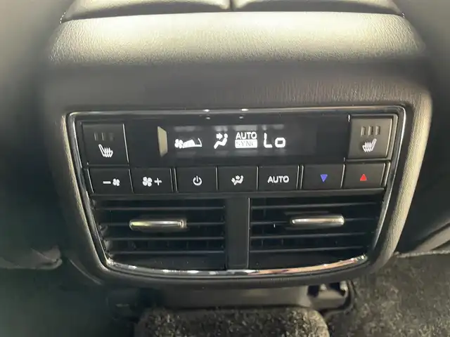 マツダ ＣＸ－８ XD Lパッケージ 愛知県 2022(令4)年 3.5万km マシーングレープレミアムM 純正ナビフルセグＴＶ　サンルーフ　ＢＯＳＥサウンド　全方位カメラ　パワーバックドア　黒革　シートベンチレーション　ハンドルヒーター　ワイヤレス充電　電動パーキング　衝突軽減　追従クルコン　ＢＳＭ　LEDオートライト　フォグランプ　ルーフレール　スマートシティブレーキサポート　オートハイビーム　コーナーセンサー　前後純正ドライブレコーダー　禁煙