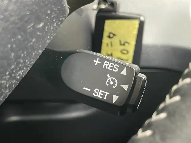 トヨタ シエンタ ハイブリッド ファンベースG 埼玉県 2019(平31)年 2.4万km エアーイエロー ワンオーナー/両側パワースライドドア/純正9型ナビ/Bluetoothオーディオ/DVD再生/フルセグTV/全方位カメラ/スマートキープッシュスタート/LEDヘッドランプ/前後ドライブレコーダー/ETC2.0