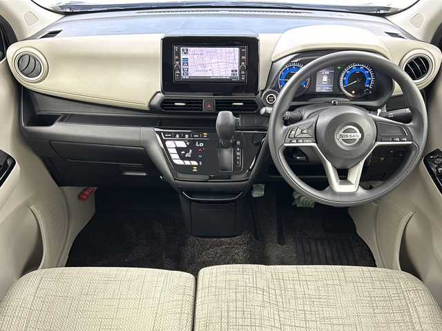 日産 デイズ X 岐阜県 2020(令2)年 5万km アッシュブラウンM 純正7インチナビ/  (AM/FM/CD/DVD/Bluetooth/フルセグTV)/バックカメラ/エマージェンシーブレーキ/コーナーセンサー/オートライト/オートエアコン/ETC/ステアリングスイッチ/スマートキー/純正フロアマット/純正アルミホイール/純正ドアバイザー/ヘッドライトレベライザー/電格ミラー