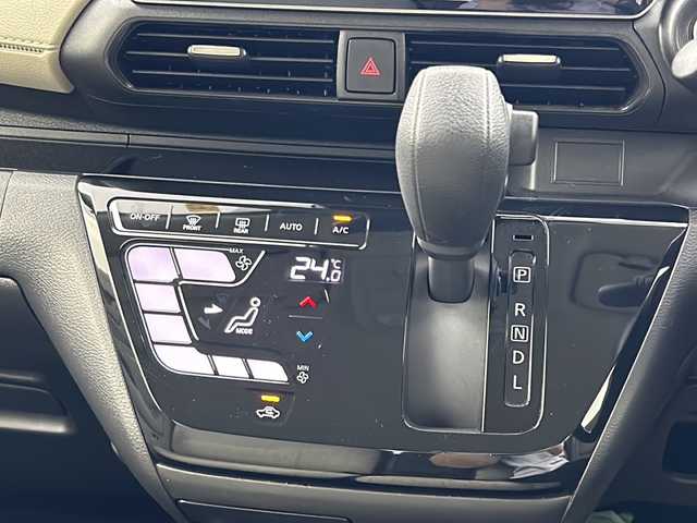 日産 デイズ X 岐阜県 2020(令2)年 5万km アッシュブラウンM 純正7インチナビ/  (AM/FM/CD/DVD/Bluetooth/フルセグTV)/バックカメラ/エマージェンシーブレーキ/コーナーセンサー/オートライト/オートエアコン/ETC/ステアリングスイッチ/スマートキー/純正フロアマット/純正アルミホイール/純正ドアバイザー/ヘッドライトレベライザー/電格ミラー