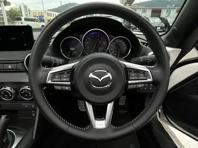 マツダ ロードスター S スペシャルパッケージ 福岡県 2024(令6)年 1.1万km スノーフレイクホワイトパールマイカ 純正8.8型SDナビ(フルセグTV/BT)バックモニタi-ACTIVSENSEコーナーセンサーレーダークルコンドラレコETCシートヒーター純正LEDヘッドライト純正アルミホイール純正フロアマットCタイプ充電プッシュスタートスマートキースペアキー