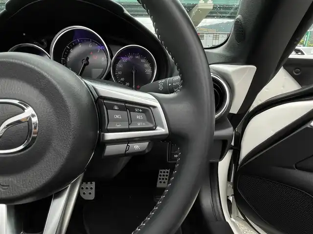 マツダ ロードスター S スペシャルパッケージ 福岡県 2024(令6)年 1.1万km スノーフレイクホワイトパールマイカ 純正8.8型SDナビ(フルセグTV/BT)バックモニタi-ACTIVSENSEコーナーセンサーレーダークルコンドラレコETCシートヒーター純正LEDヘッドライト純正アルミホイール純正フロアマットCタイプ充電プッシュスタートスマートキースペアキー