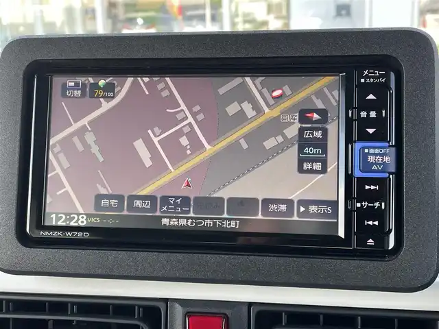 ダイハツ ムーヴ キャンバス ストライプス G ターボ 青森県 2023(令5)年 1.6万km シャイニングホワイトパール/サンドベージュメタリック 4WD/純正メモリナビ/フルセグTV/CD/DVD/BT/バックカメラ/前席シートヒーター/プッシュスタート/スマートキー/LEDヘッドライト/クルーズコントロール/プッシュスタート/両側パワースライドドア/保温機能付きカップホルダー