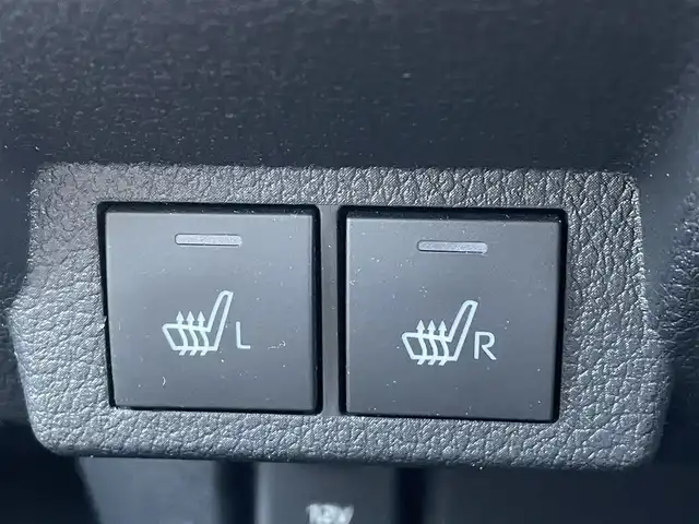 ダイハツ ムーヴ キャンバス ストライプス G ターボ 青森県 2023(令5)年 1.6万km シャイニングホワイトパール/サンドベージュメタリック 4WD/純正メモリナビ/フルセグTV/CD/DVD/BT/バックカメラ/前席シートヒーター/プッシュスタート/スマートキー/LEDヘッドライト/クルーズコントロール/プッシュスタート/両側パワースライドドア/保温機能付きカップホルダー