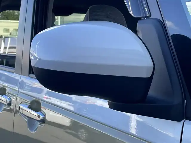 ダイハツ ムーヴ キャンバス ストライプス G ターボ 青森県 2023(令5)年 1.6万km シャイニングホワイトパール/サンドベージュメタリック 4WD/純正メモリナビ/フルセグTV/CD/DVD/BT/バックカメラ/前席シートヒーター/プッシュスタート/スマートキー/LEDヘッドライト/クルーズコントロール/プッシュスタート/両側パワースライドドア/保温機能付きカップホルダー