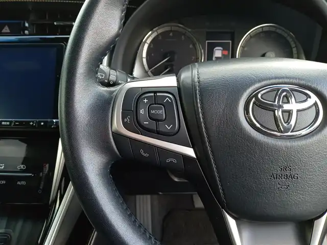 トヨタ ハリアー プレミアム 福井県 2018(平30)年 6.7万km ブラック 社外9インチナビ（X9Z）/・（フルセグTV/CD/DVD/Bluetooth/USB/HDMI）/バックカメラ/Toyota Safety Sense P/レーンキープアシスト/クリアランスソナー/レーダークルーズコントロール/D席パワーシート/ETC/ドライブレコーダー/オートブレーキホールド/ステアリングリモコン/オートLEDヘッドライト/電動格納ウィンカーミラー/オートマチックハイビーム/純正18インチAW